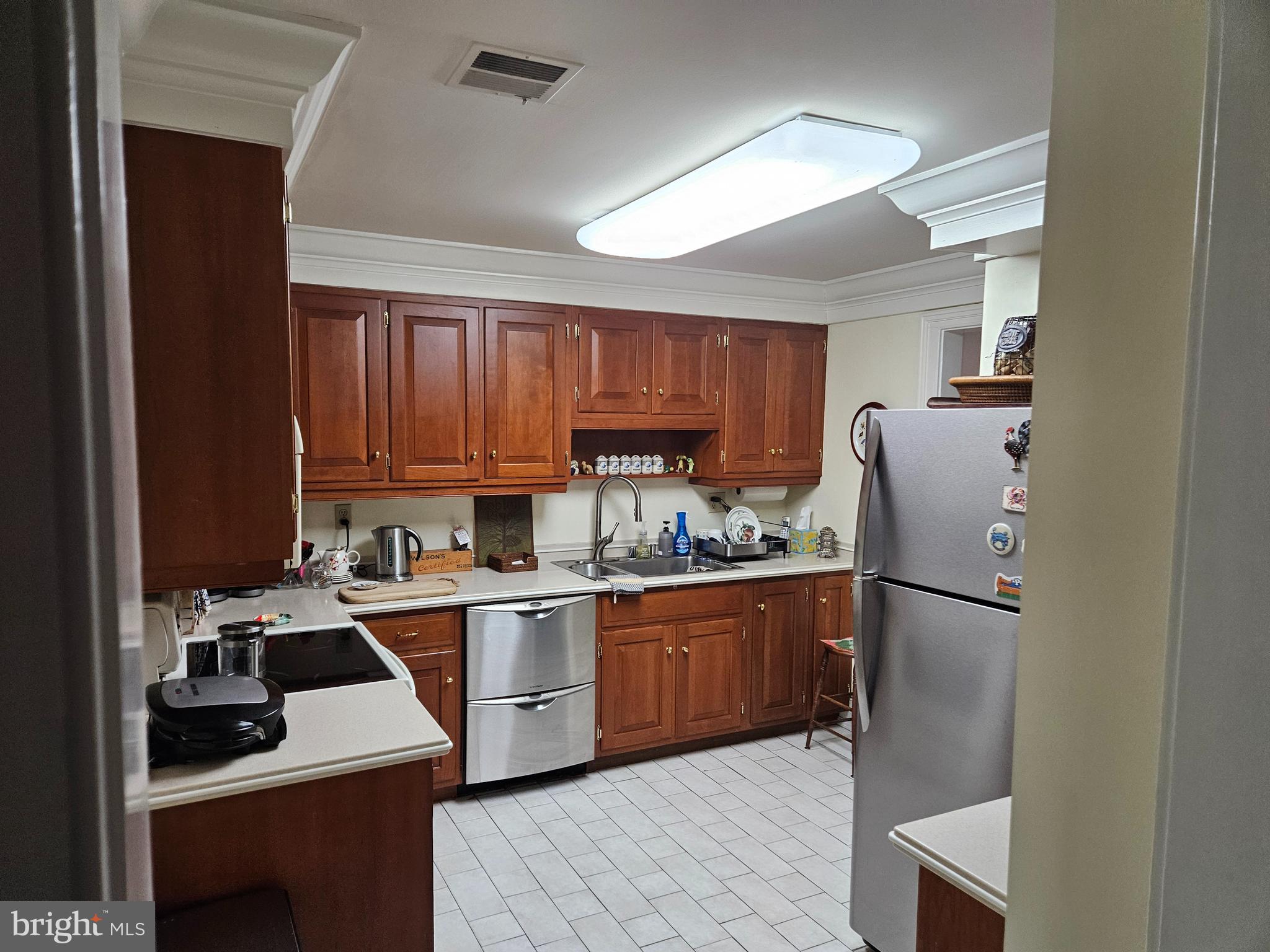 117 E DOVER STREET 105