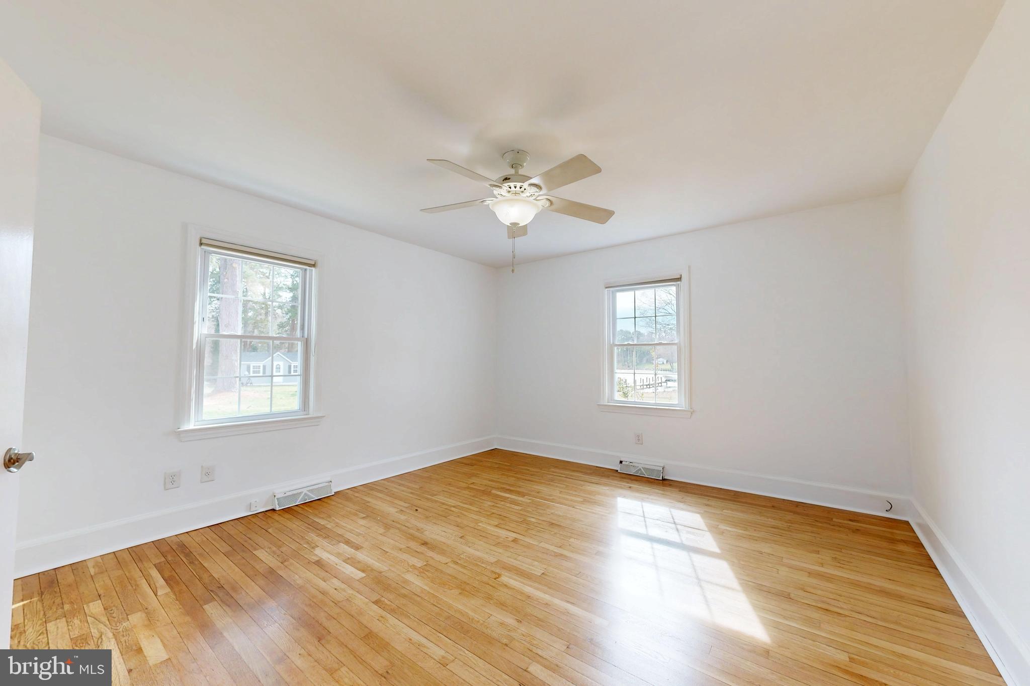 8987 GLEBE CREEK ROAD