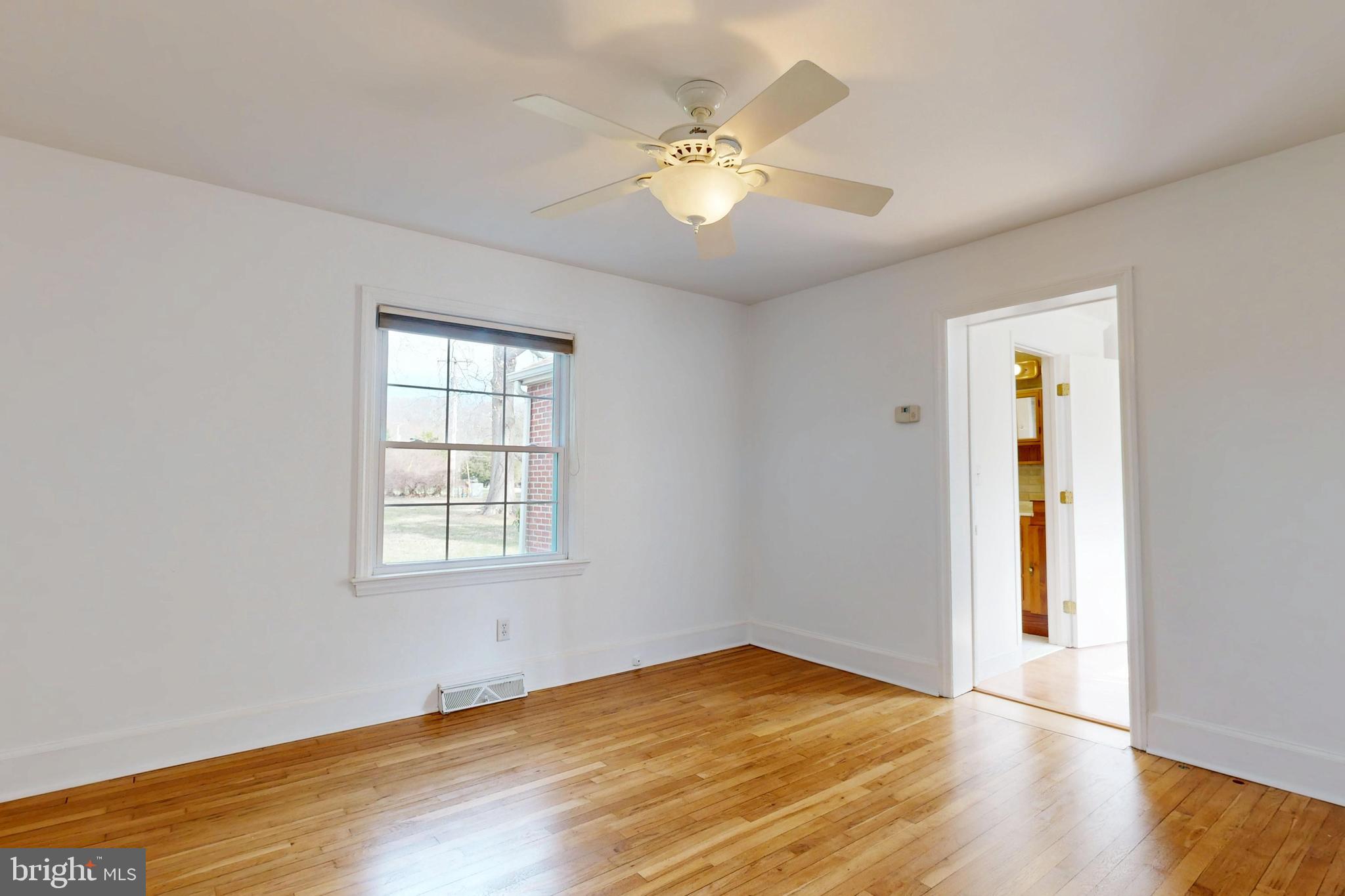 8987 GLEBE CREEK ROAD