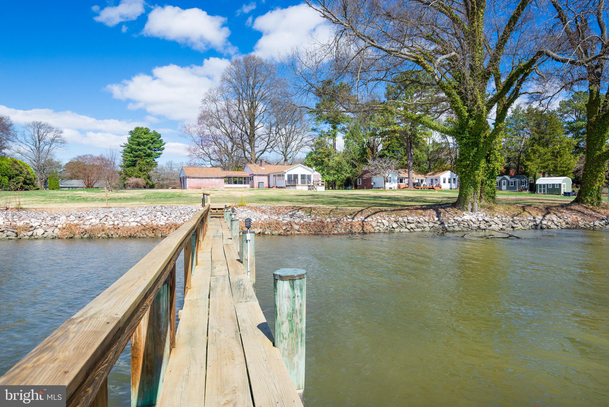 8987 GLEBE CREEK ROAD