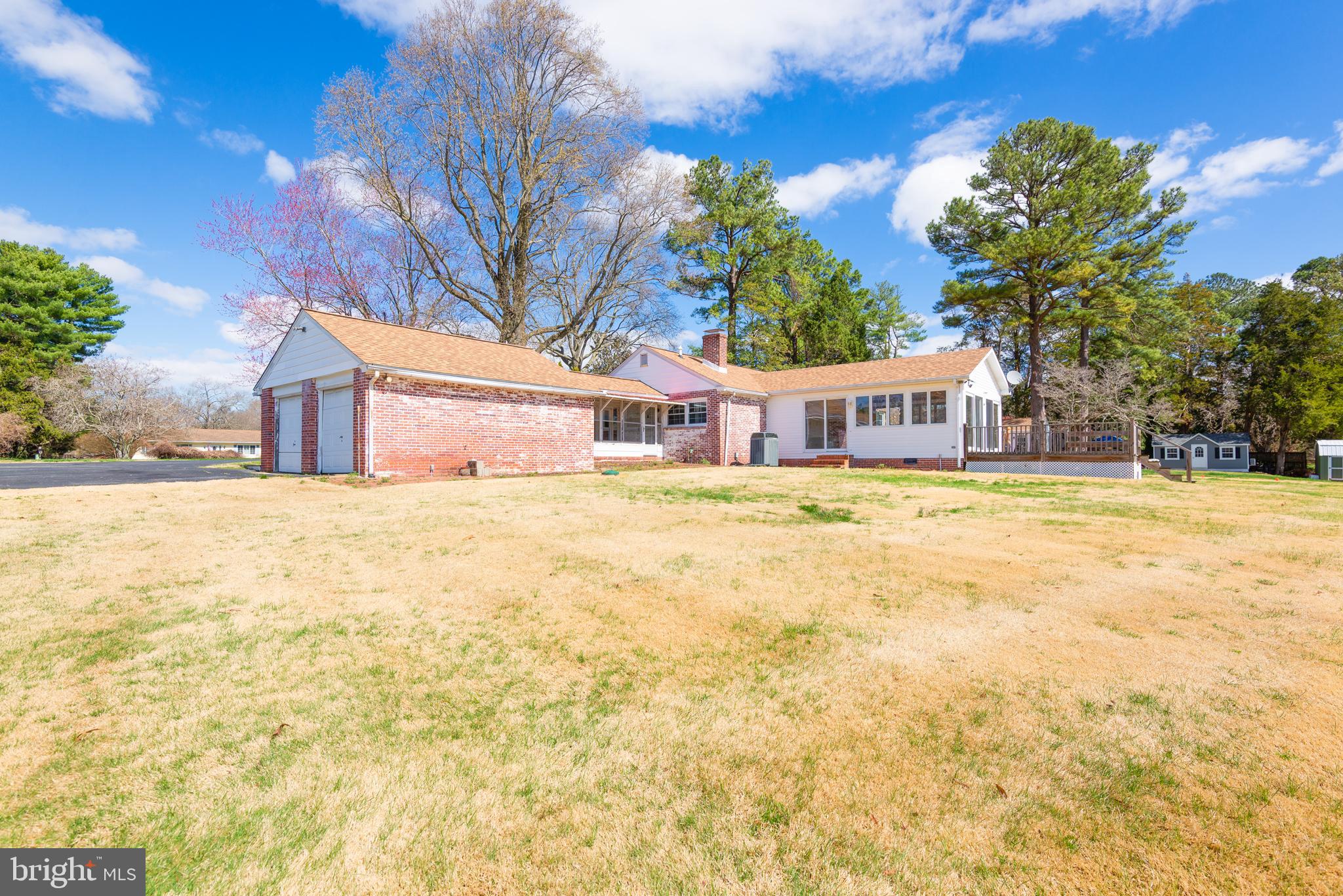 8987 GLEBE CREEK ROAD