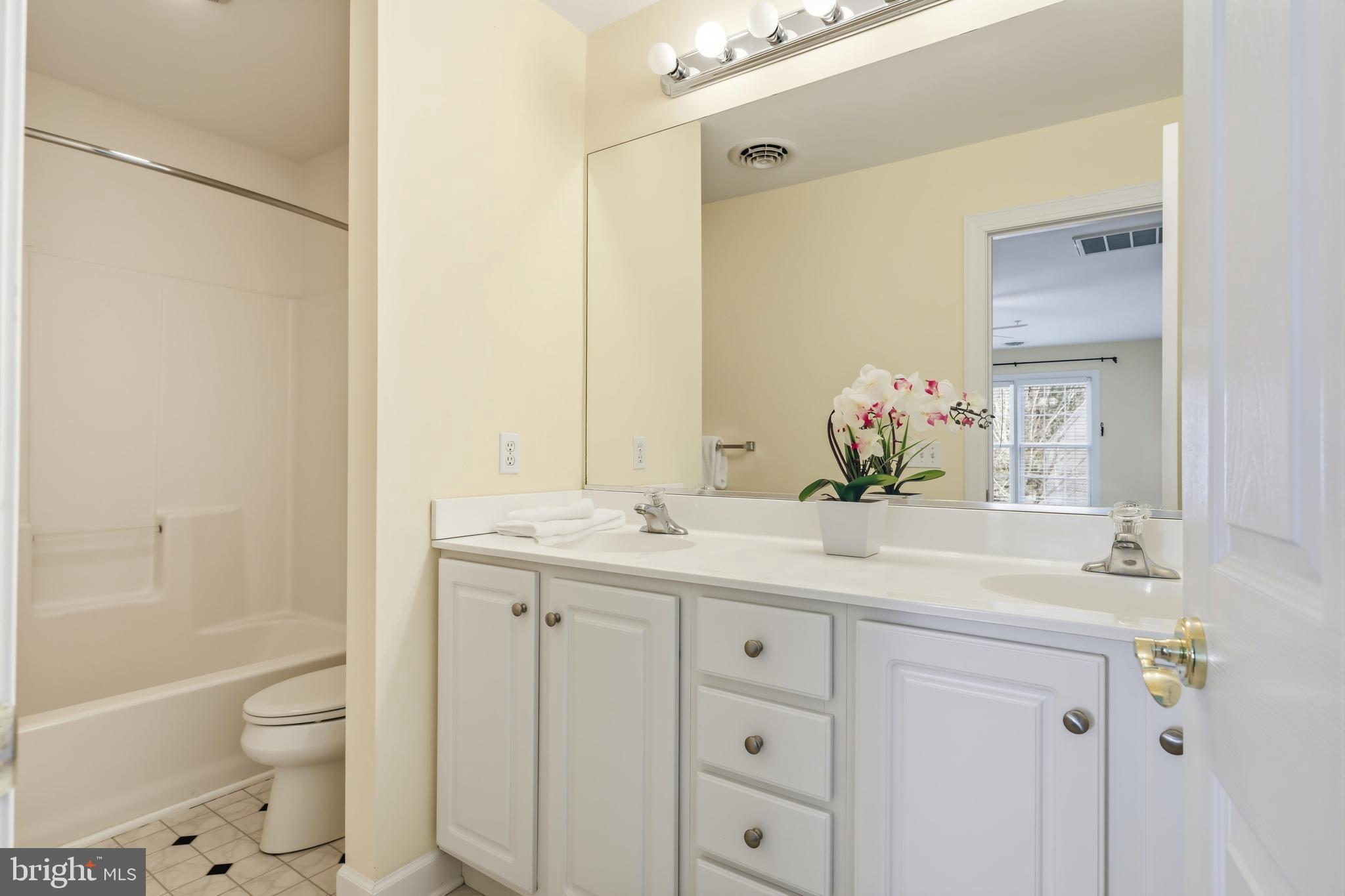 28476 PINEHURST CIRCLE