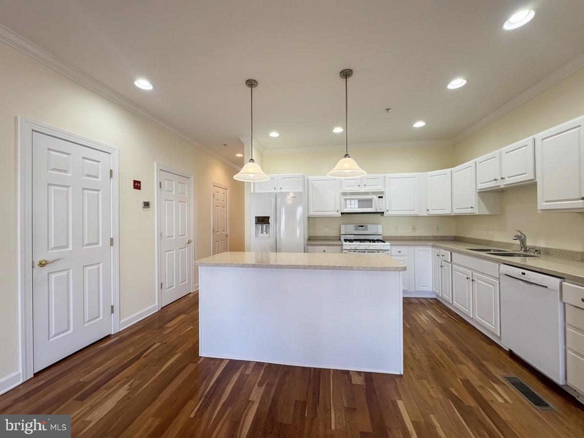 28476 PINEHURST CIRCLE