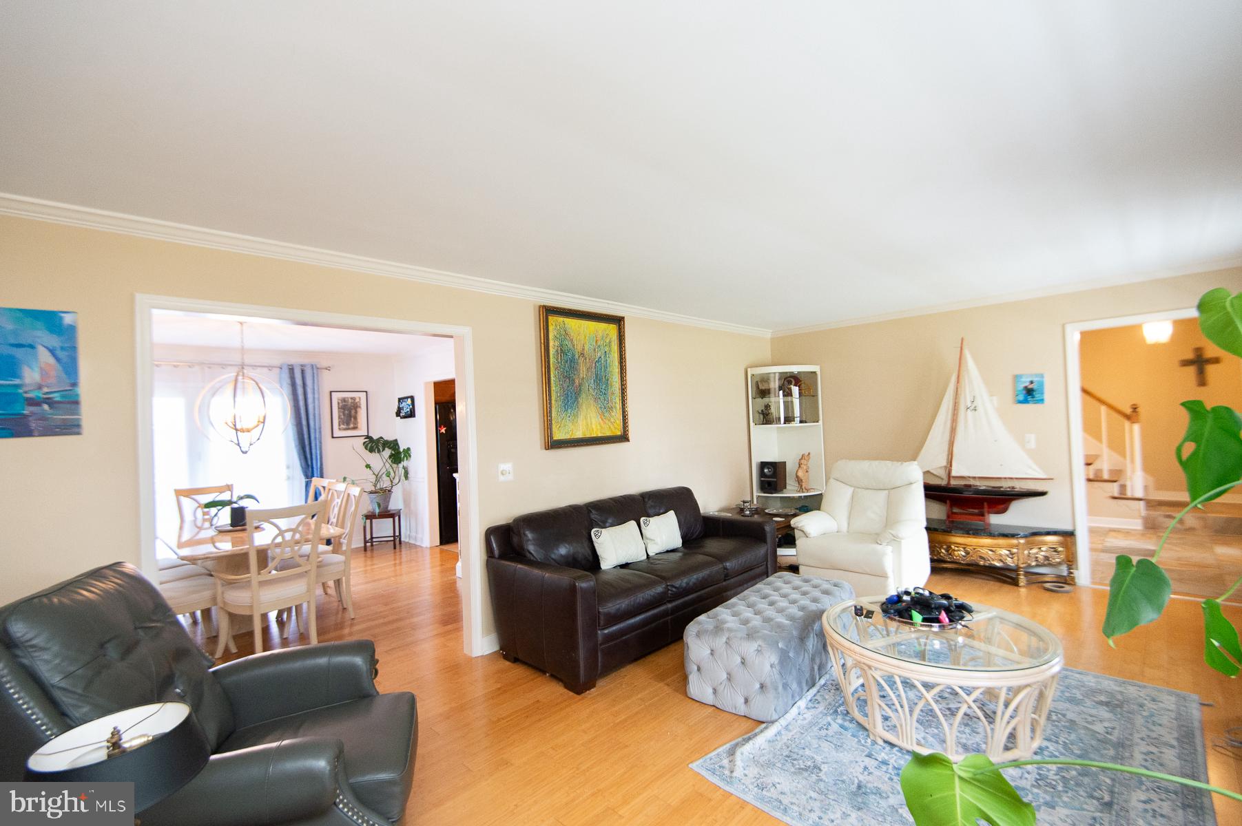 18 LONDONDERRY DRIVE