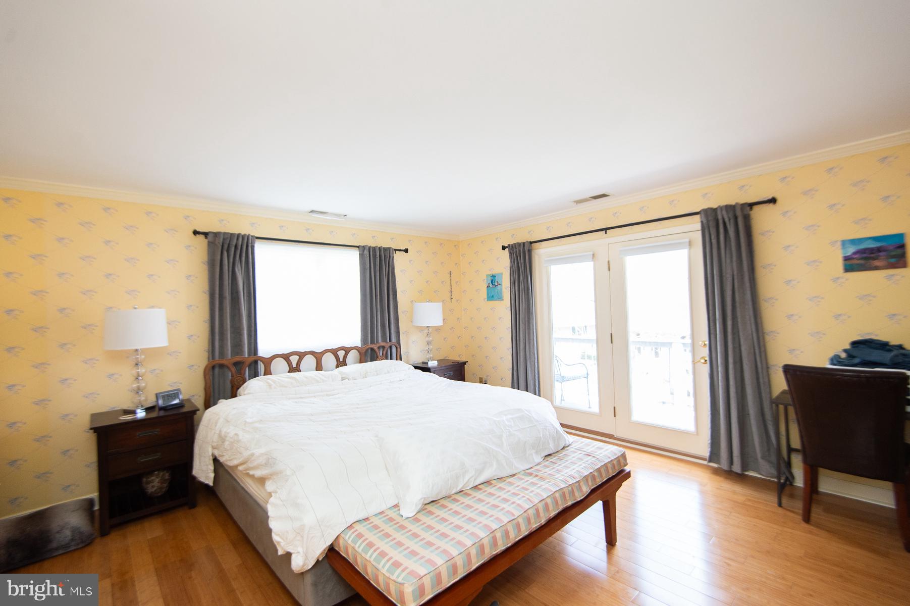 18 LONDONDERRY DRIVE