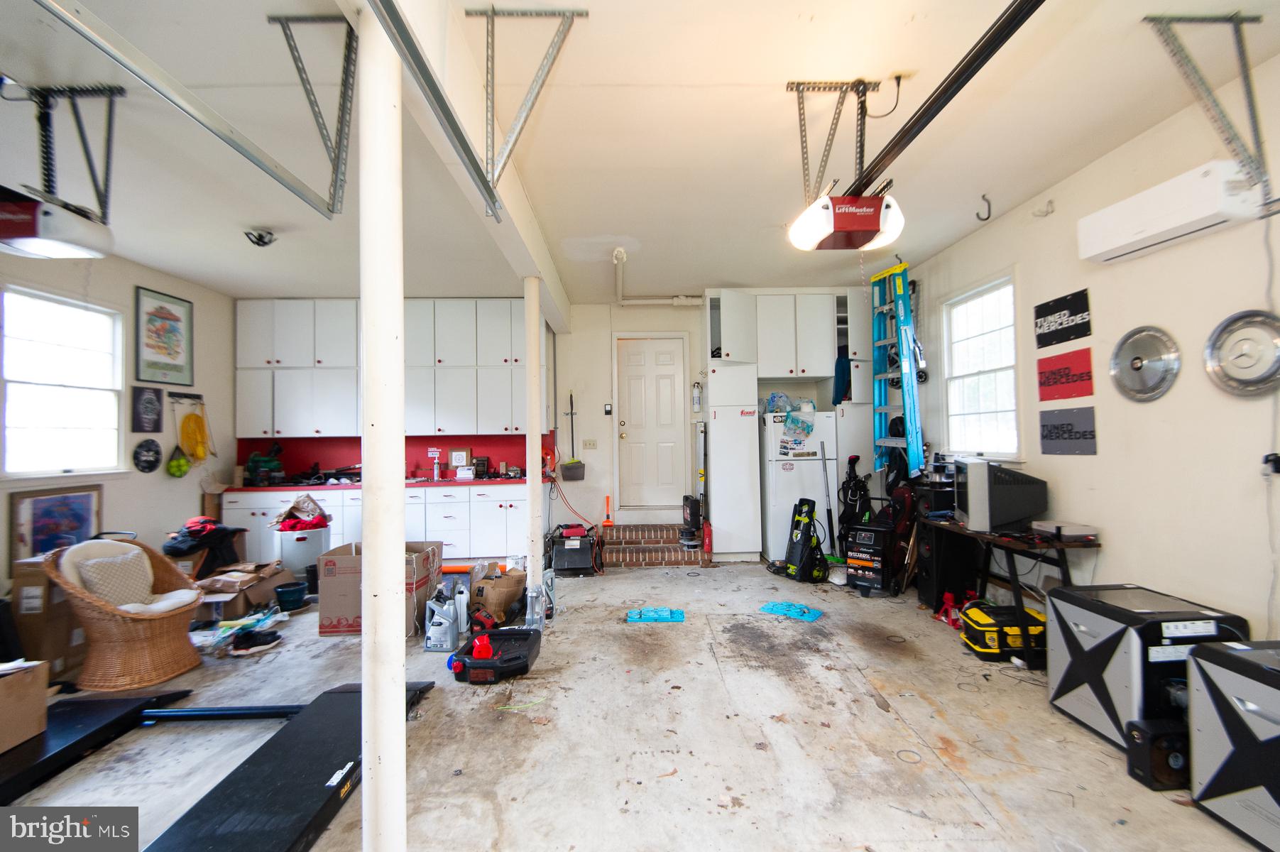 18 LONDONDERRY DRIVE