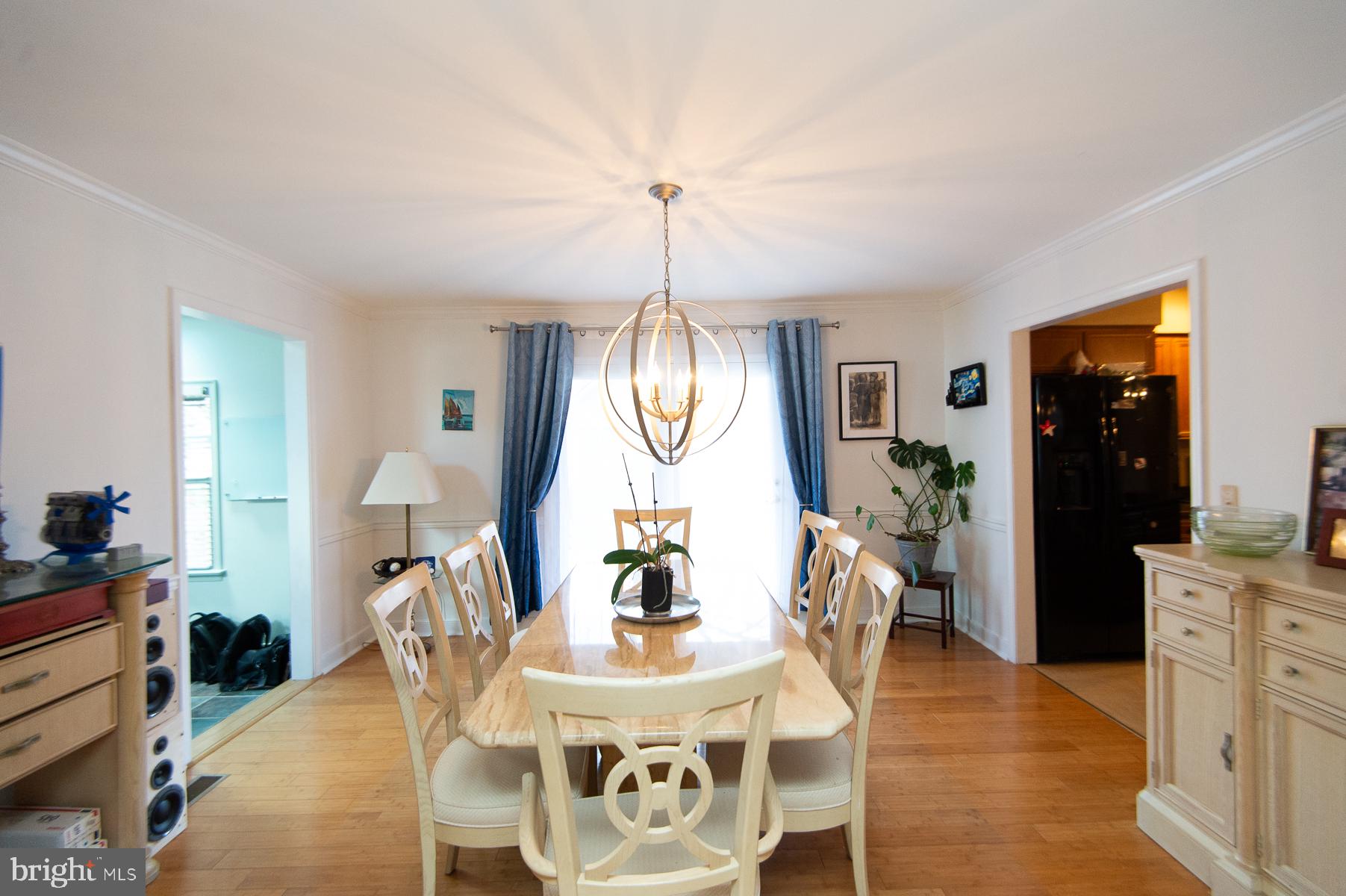 18 LONDONDERRY DRIVE