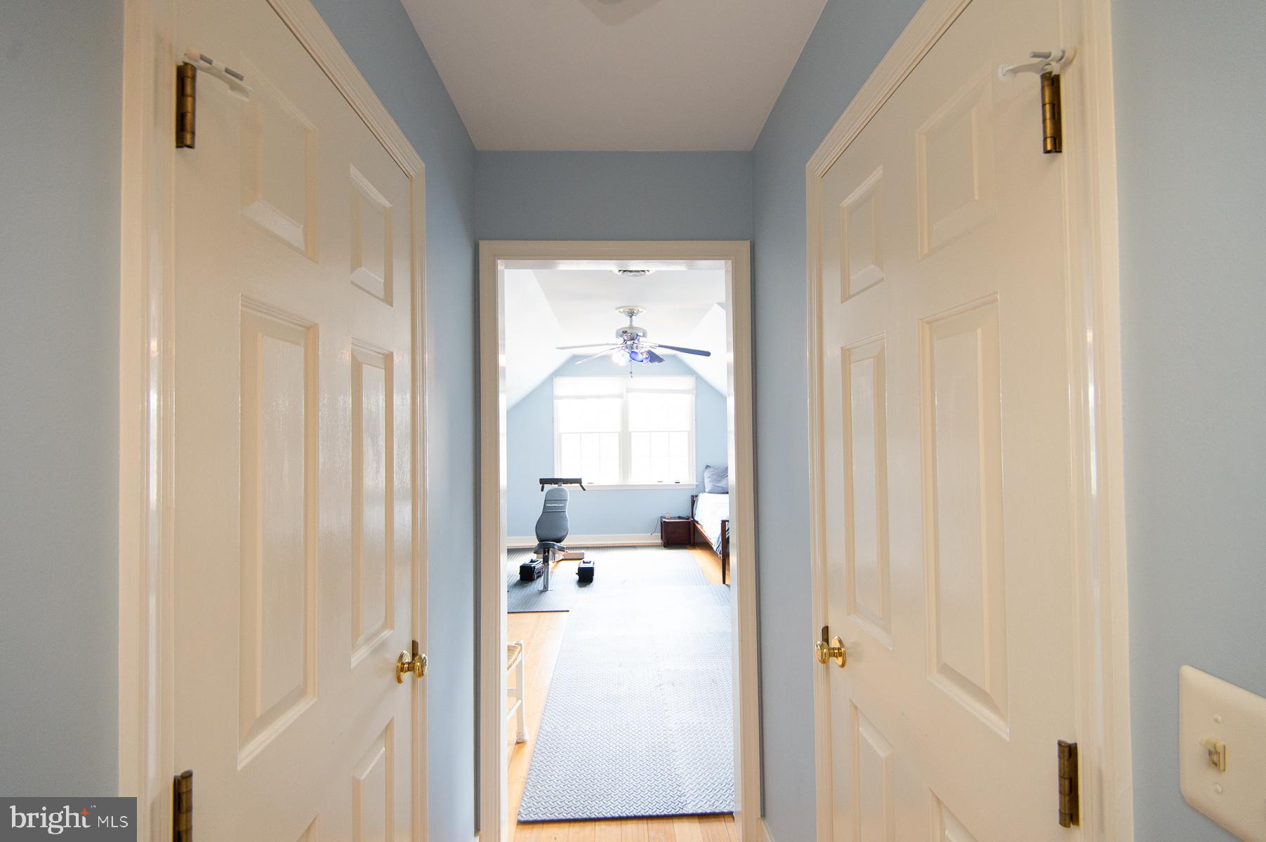 18 LONDONDERRY DRIVE