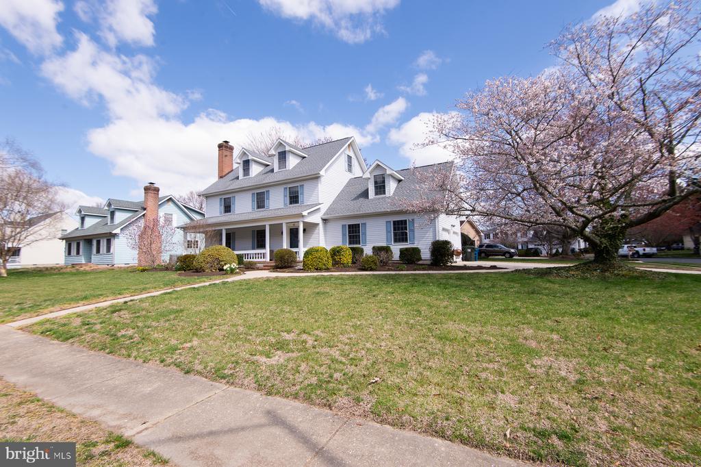18 LONDONDERRY DRIVE