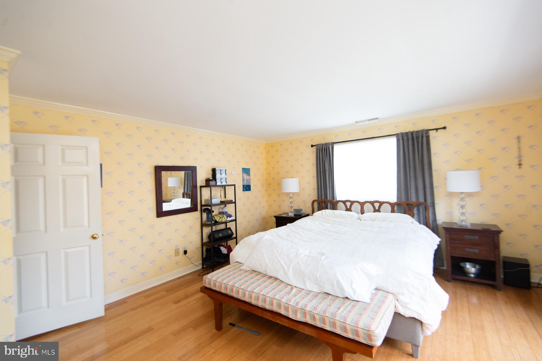 18 LONDONDERRY DRIVE