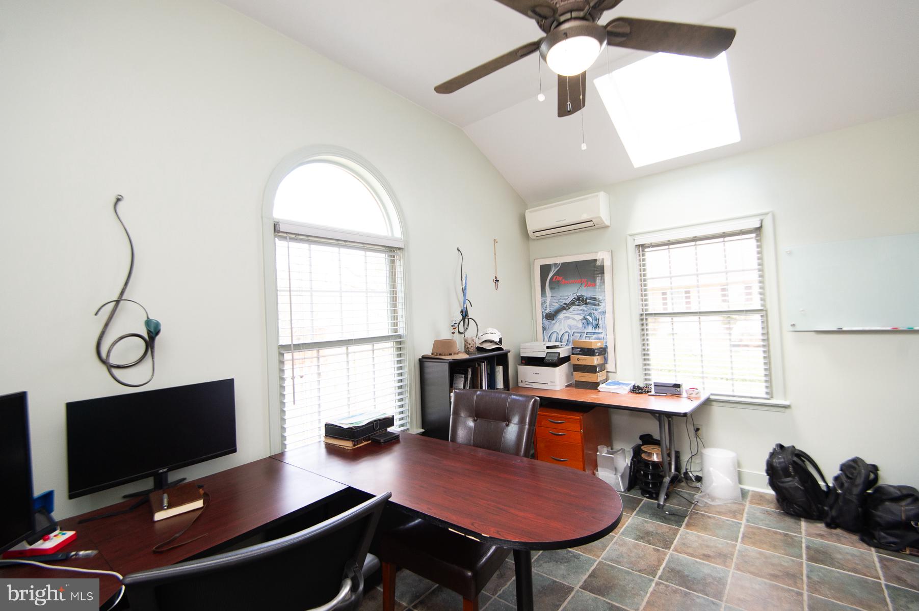 18 LONDONDERRY DRIVE