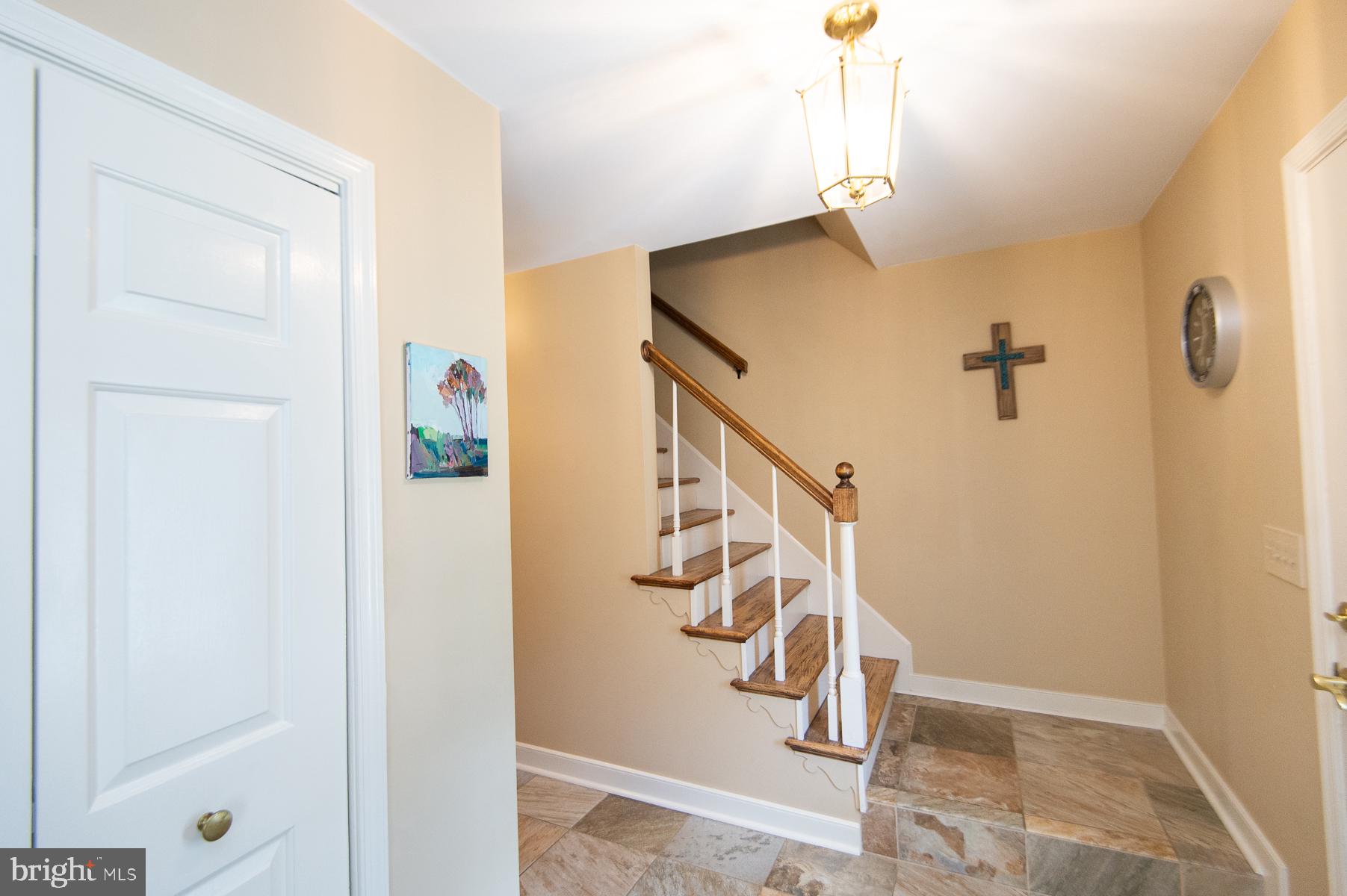 18 LONDONDERRY DRIVE