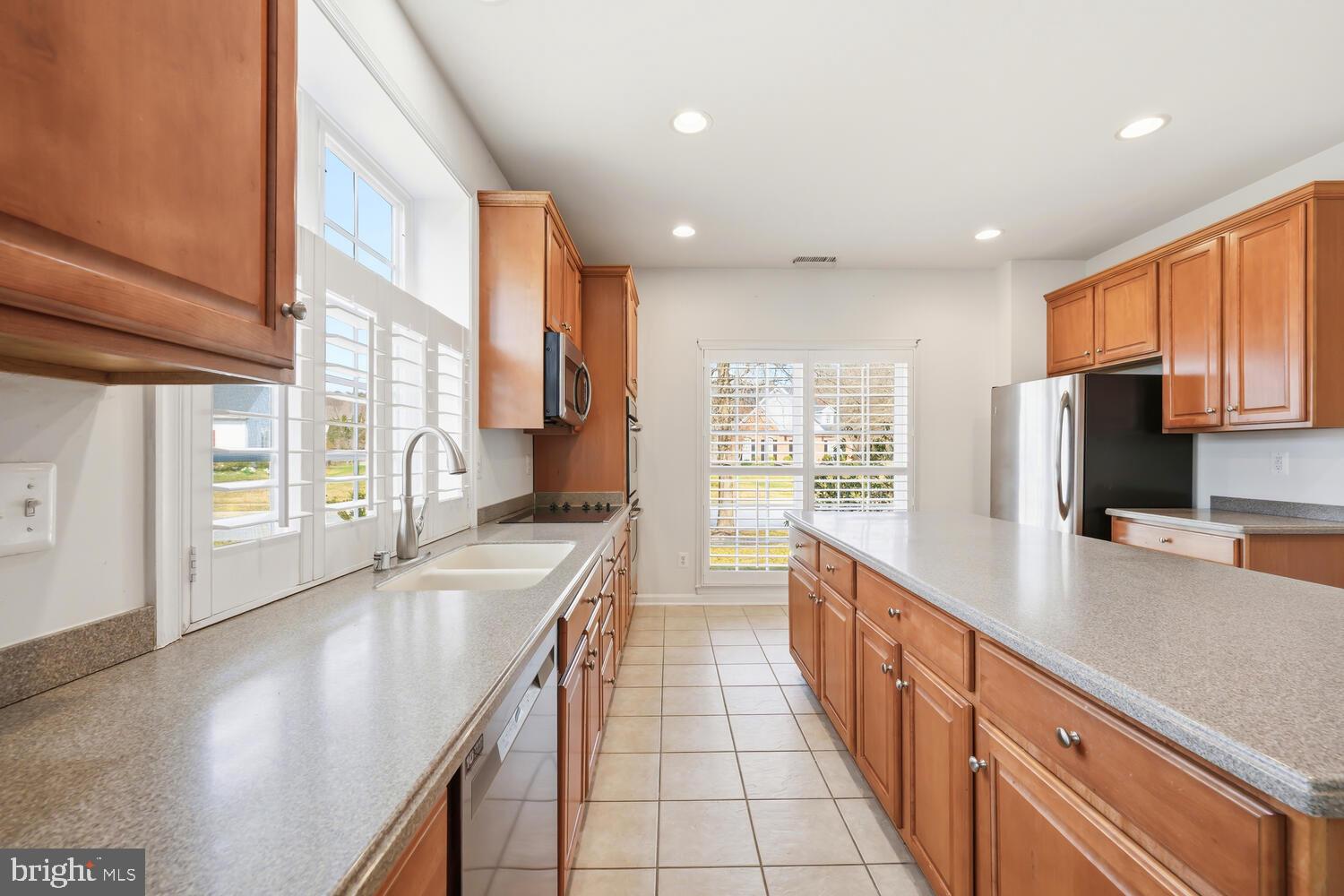 29885 HILLARY AVENUE