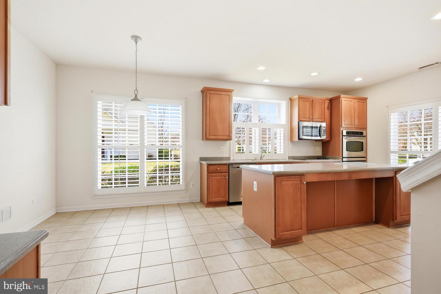 29885 HILLARY AVENUE