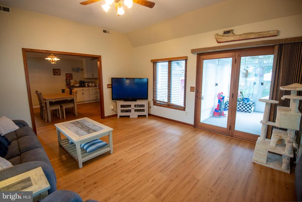 3853 RUMSEY DRIVE