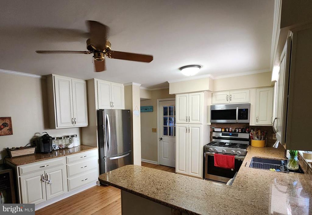 3853 RUMSEY DRIVE