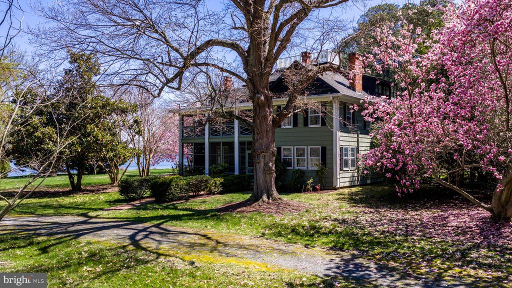 7421 QUAKER NECK ROAD