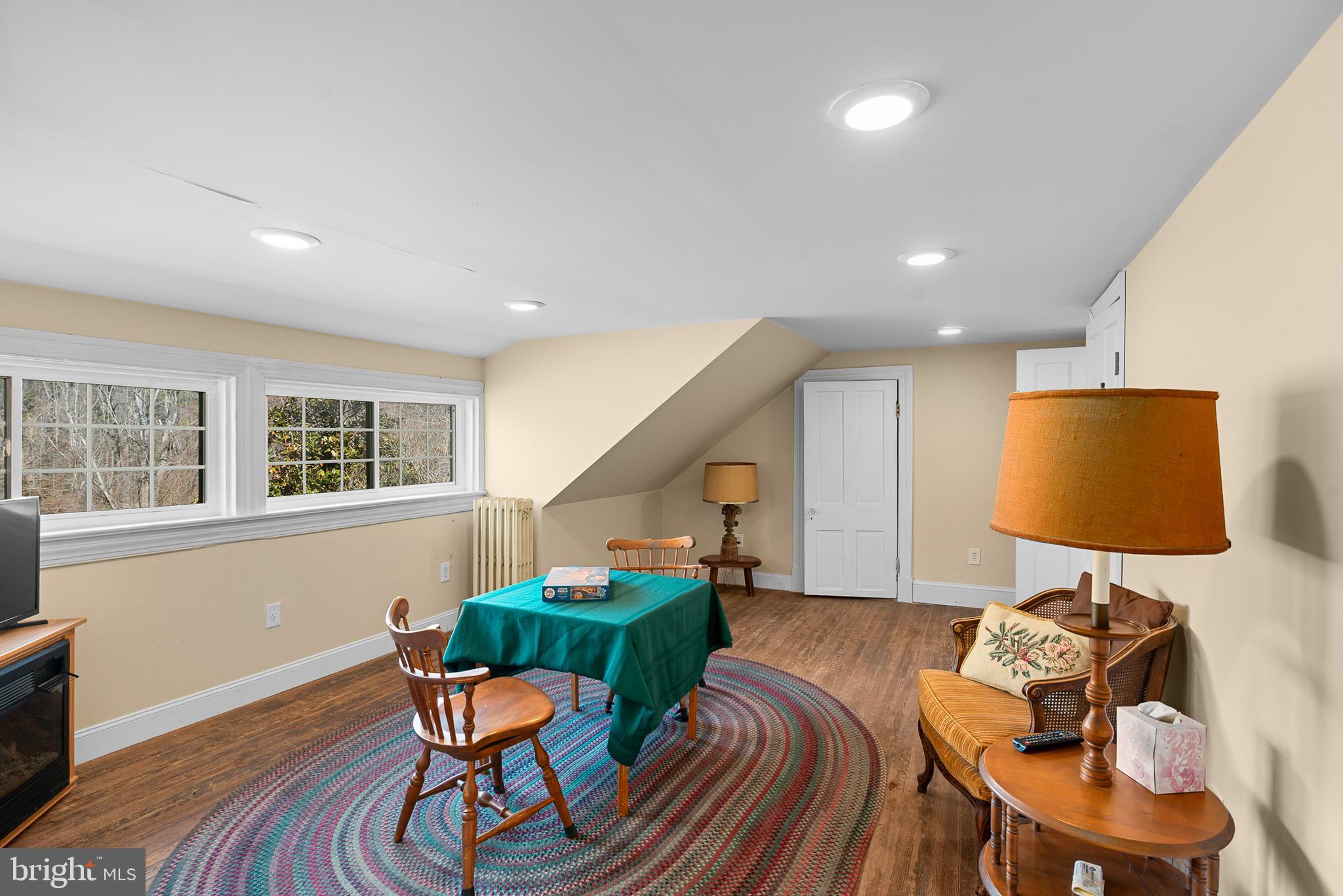 7421 QUAKER NECK ROAD