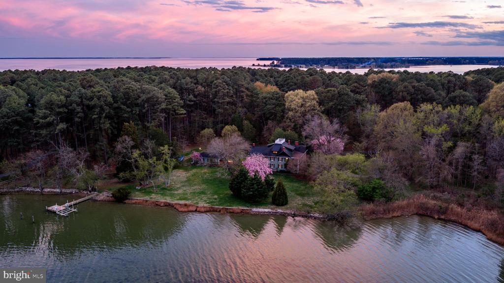 7421 QUAKER NECK ROAD