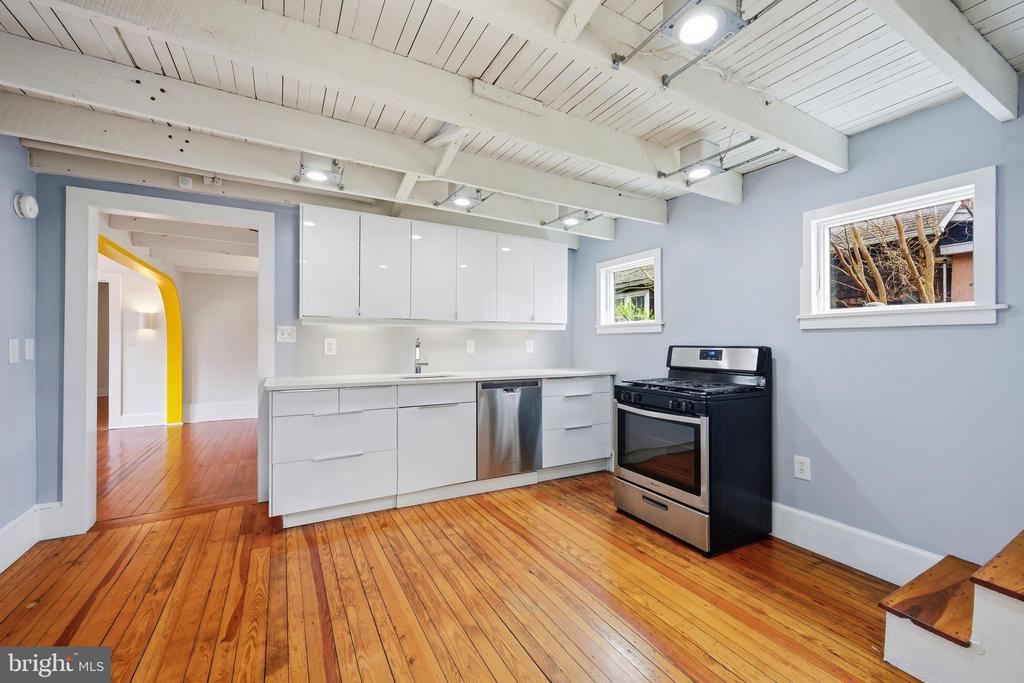 402 CHERRY STREET