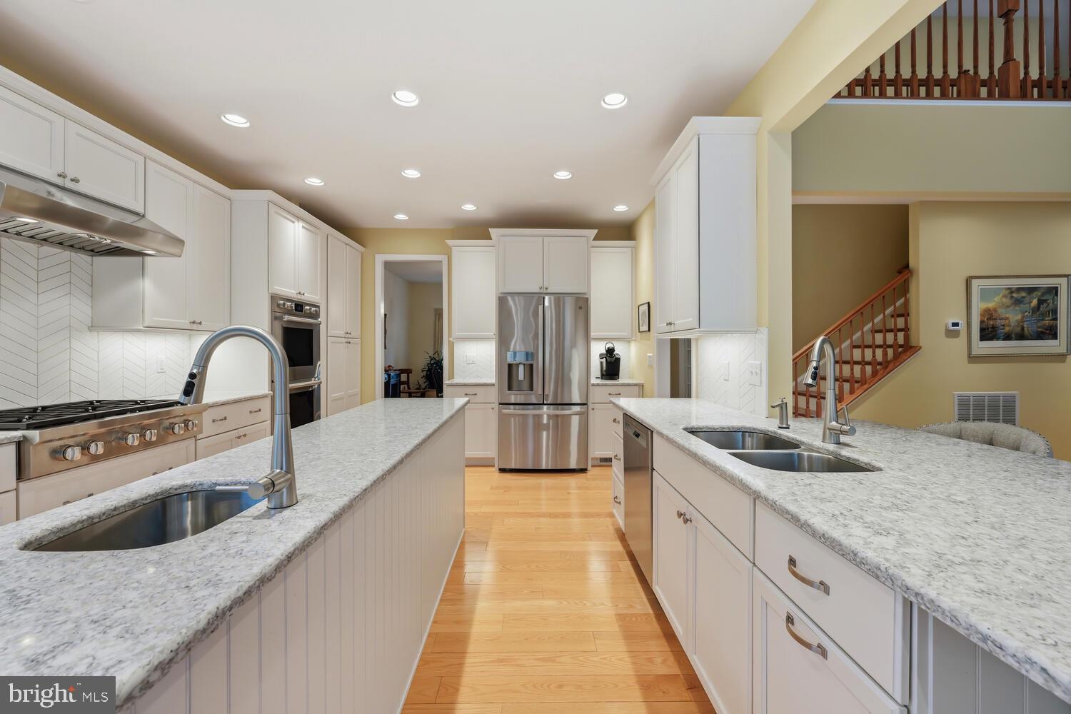 7588 EASTON CLUB DRIVE