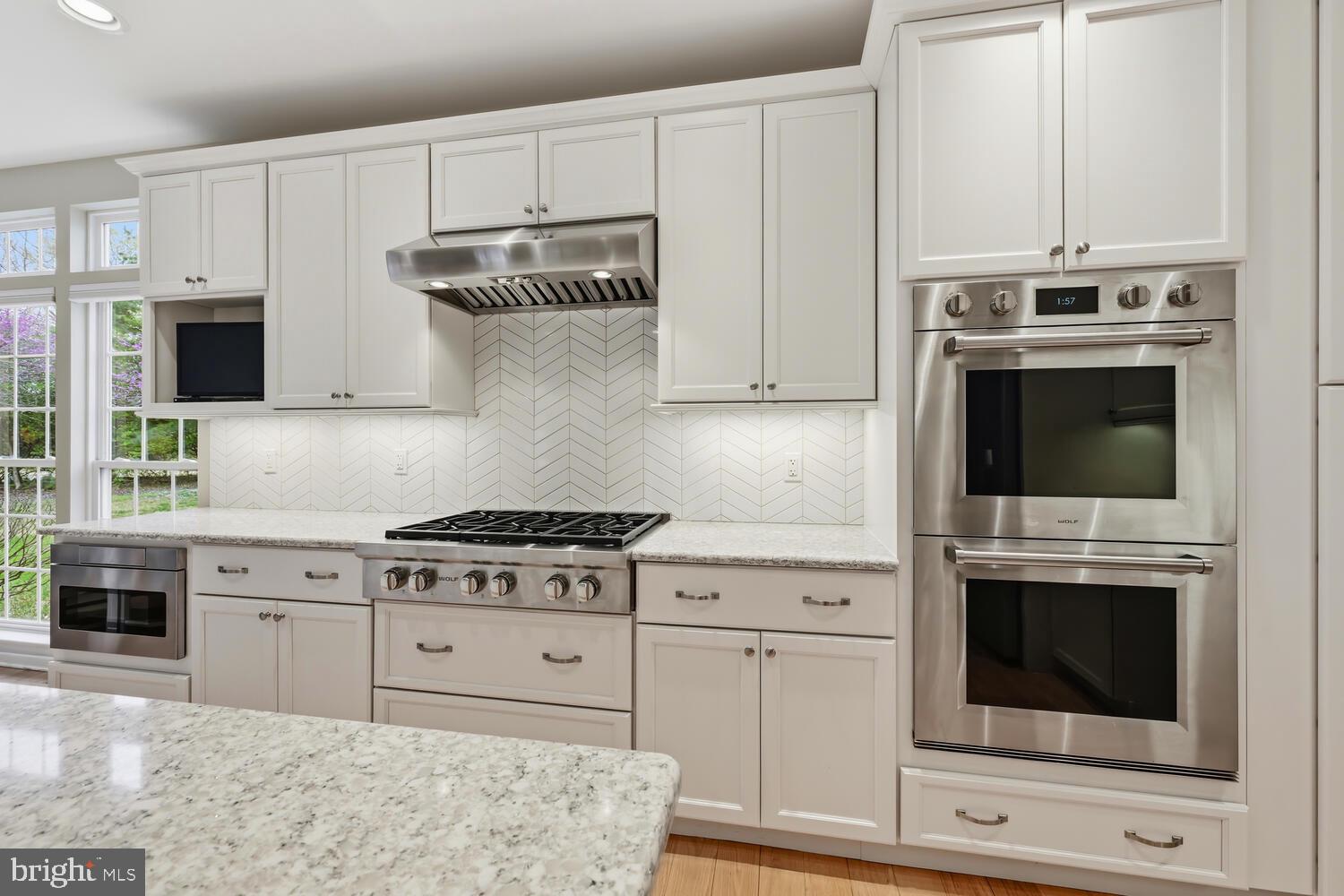 7588 EASTON CLUB DRIVE