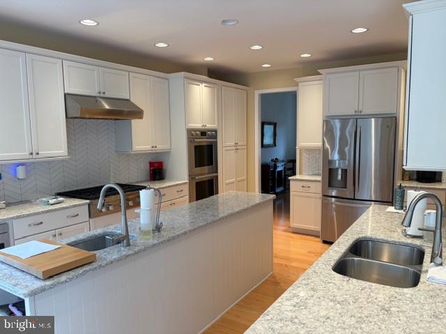 7588 EASTON CLUB DRIVE