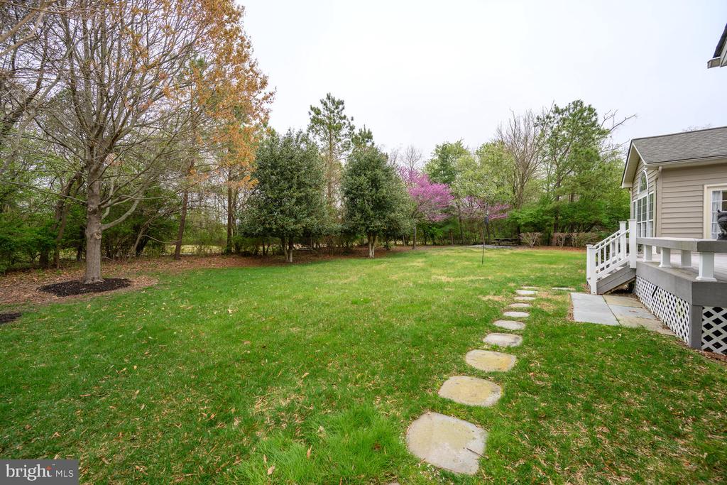 7588 EASTON CLUB DRIVE