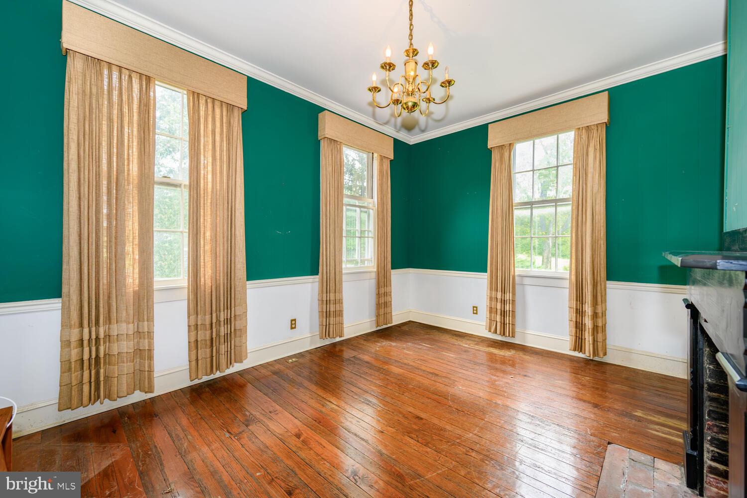 28923 ISLAND CREEK ROAD