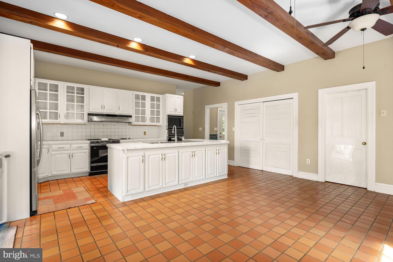 28923 ISLAND CREEK ROAD