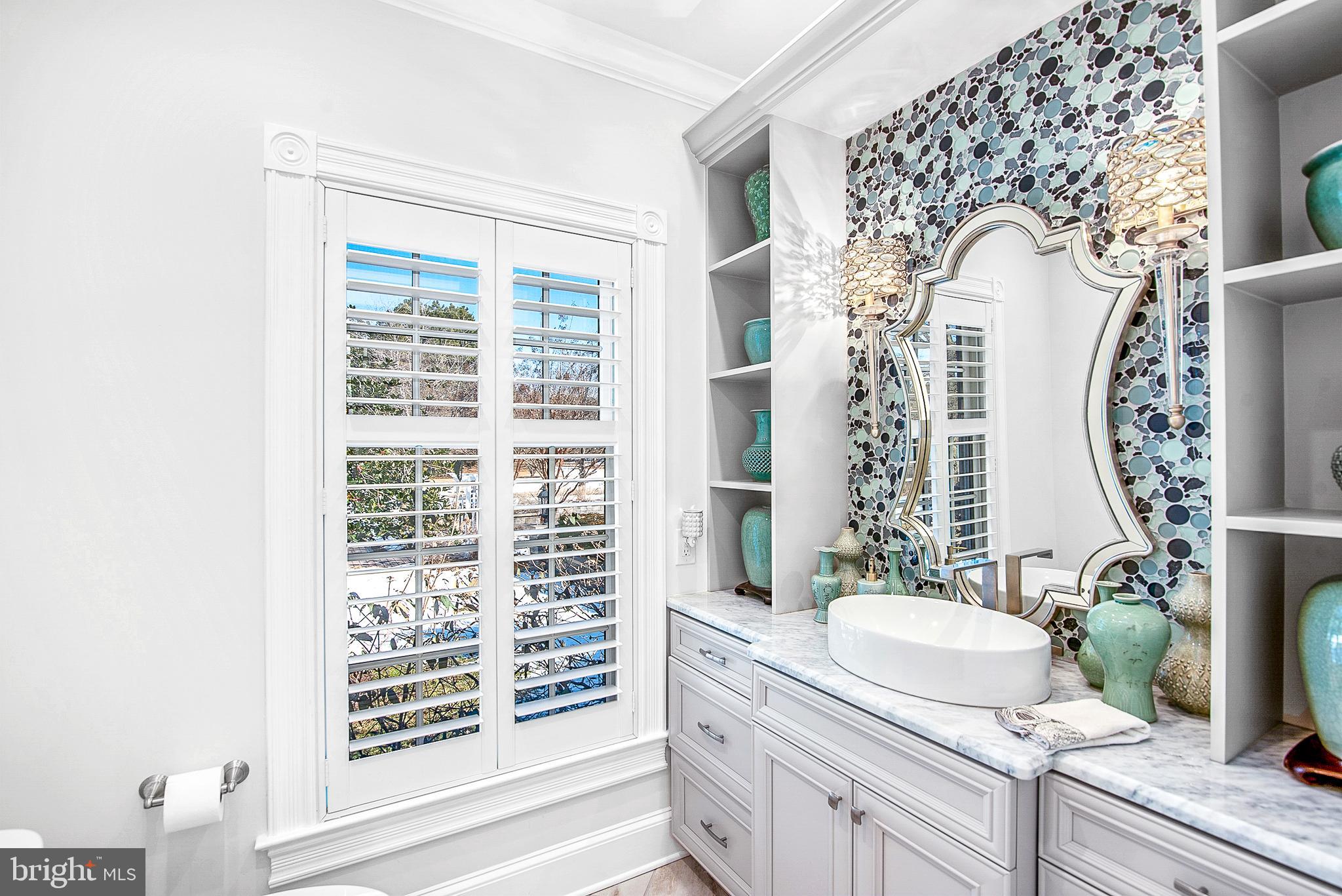 24679 DEEP NECK ROAD