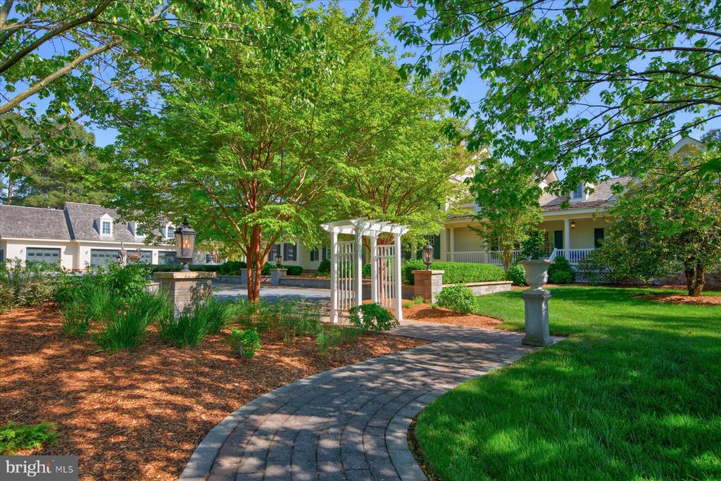 24679 DEEP NECK ROAD
