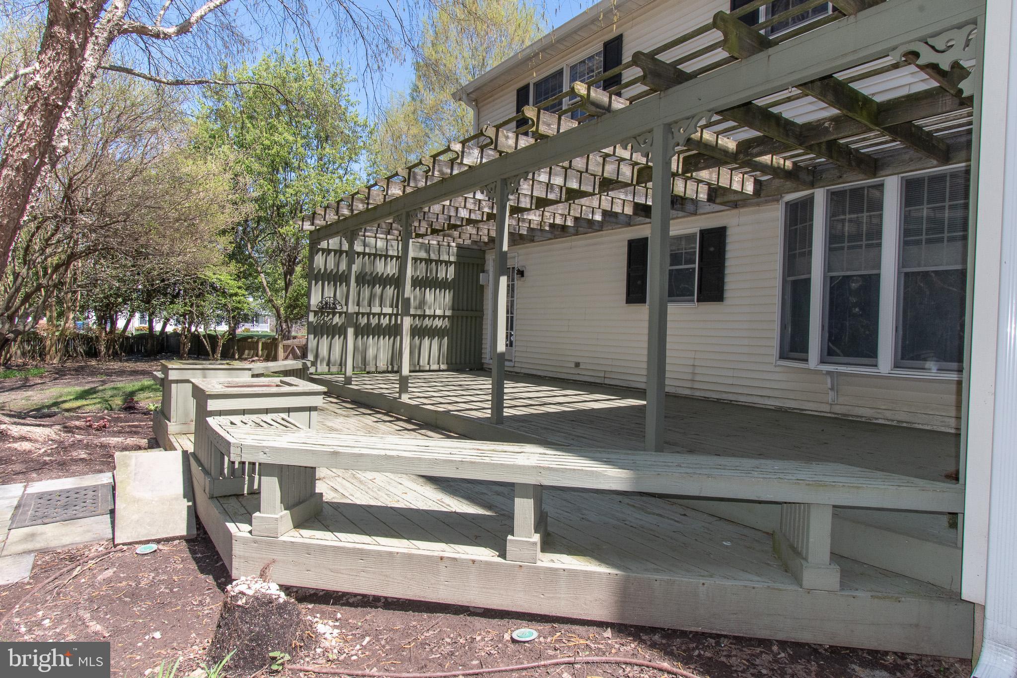 31 LONDONDERRY DRIVE