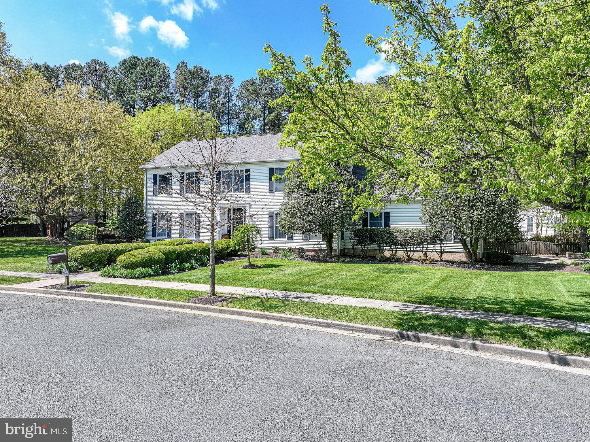 31 LONDONDERRY DRIVE