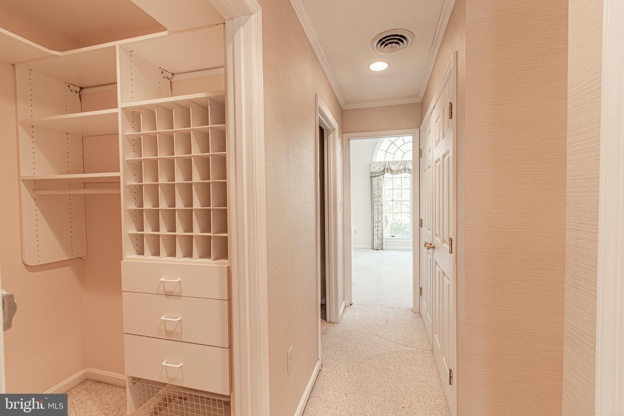 31 LONDONDERRY DRIVE