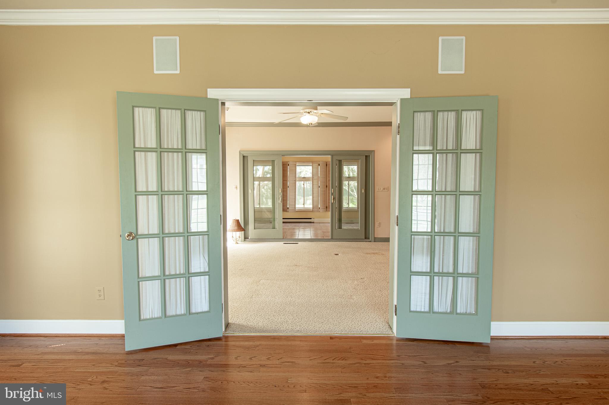 31 LONDONDERRY DRIVE