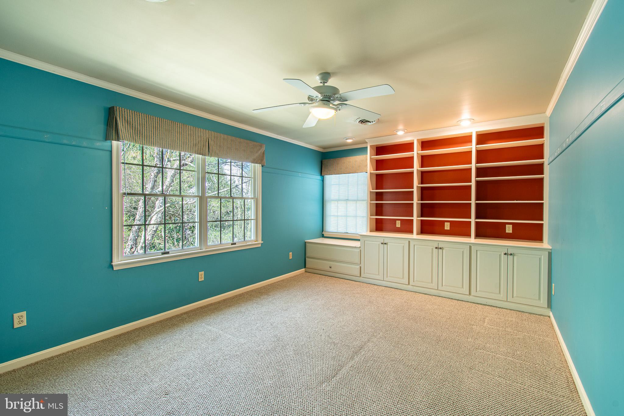 31 LONDONDERRY DRIVE