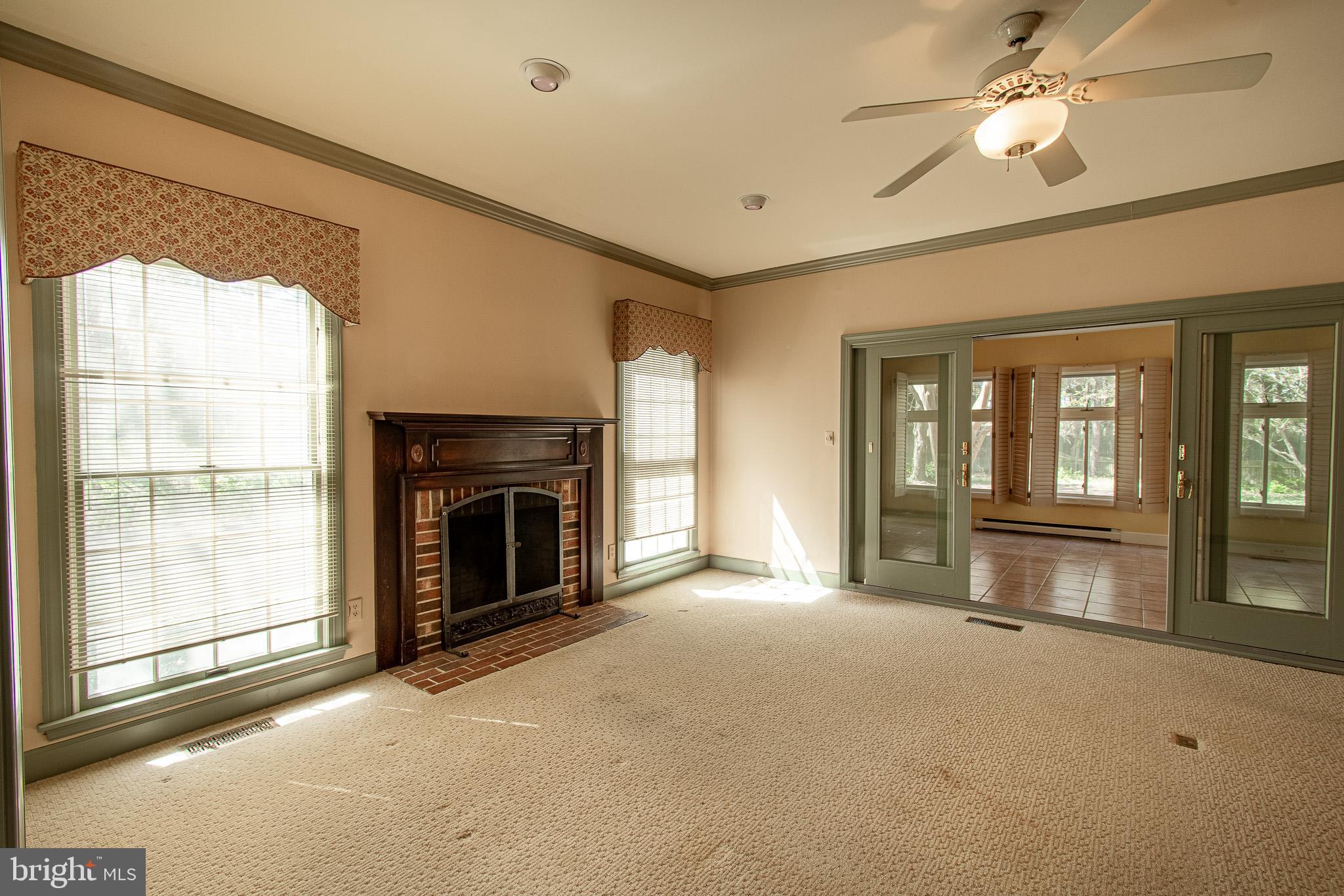 31 LONDONDERRY DRIVE