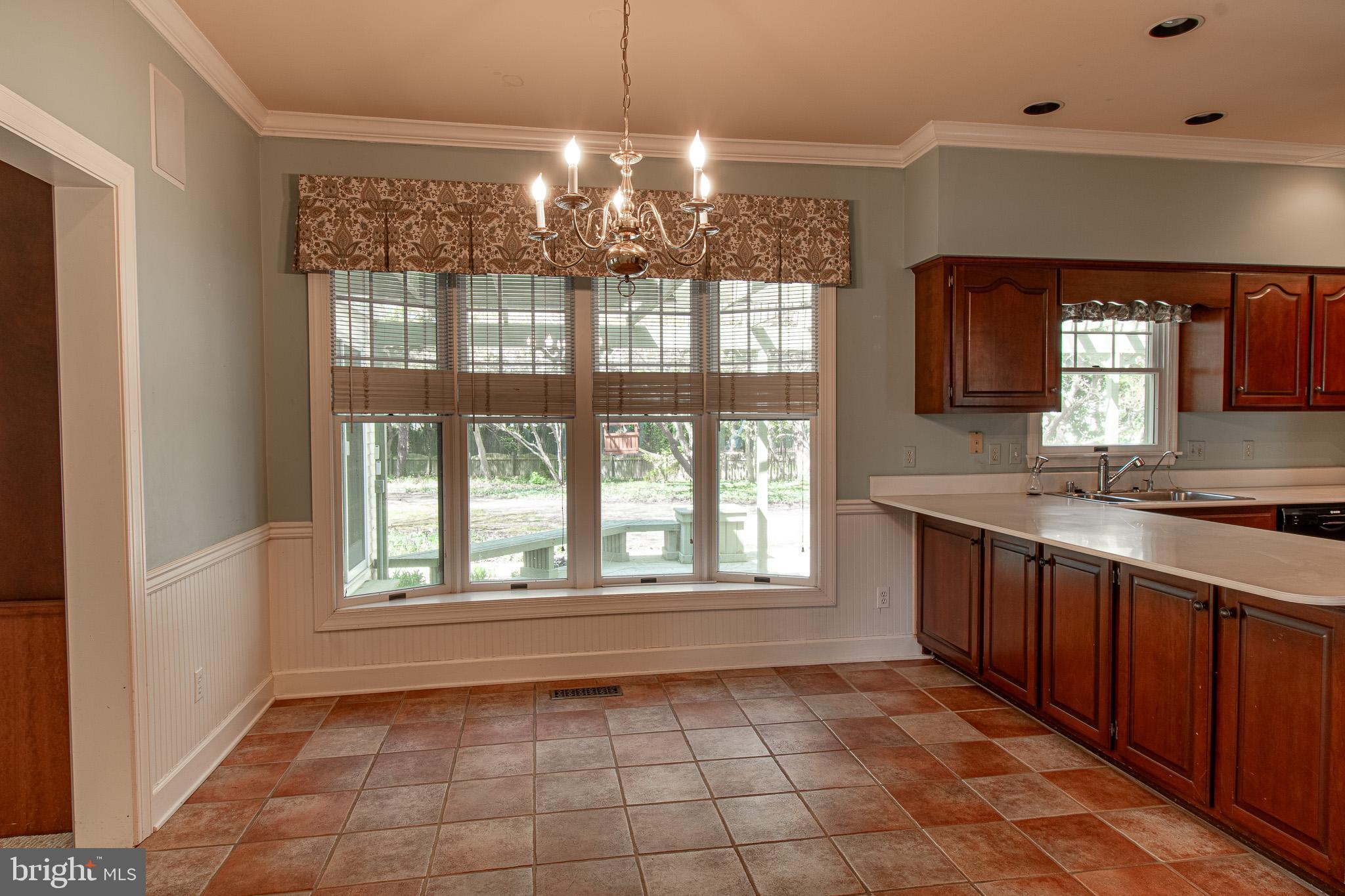 31 LONDONDERRY DRIVE