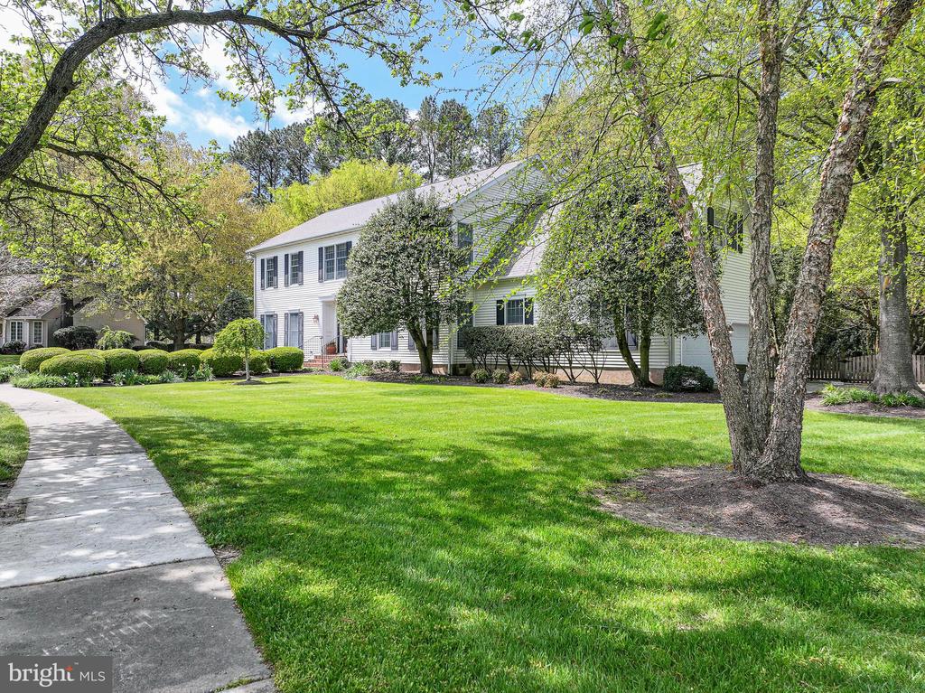 31 LONDONDERRY DRIVE