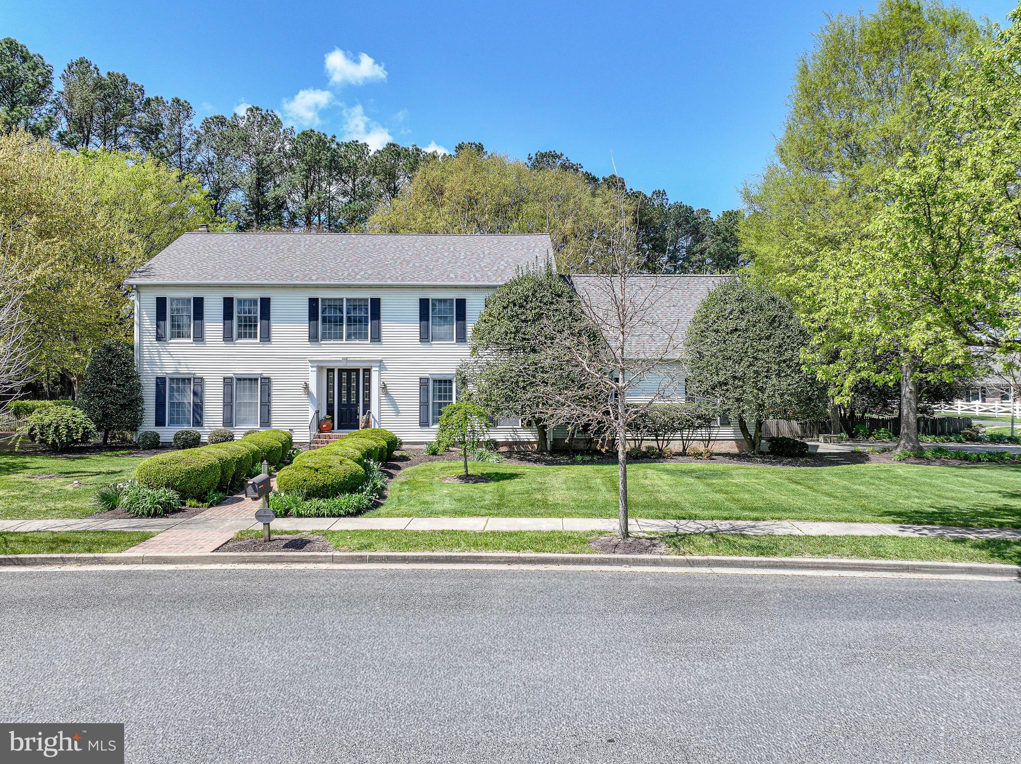 31 LONDONDERRY DRIVE