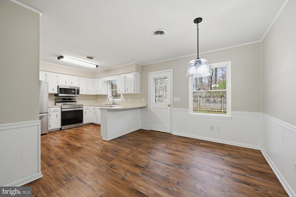 29311 PIN OAK WAY