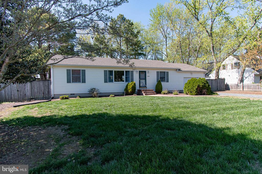 3824 SEYMOUR DRIVE