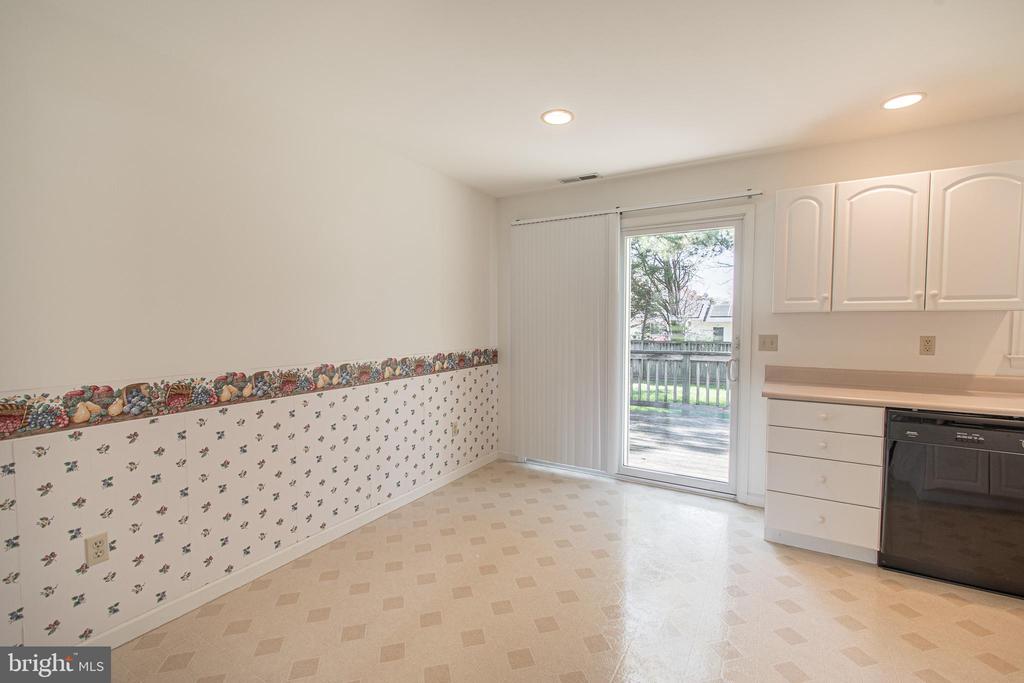 3824 SEYMOUR DRIVE