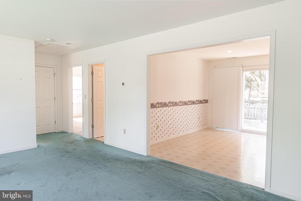 3824 SEYMOUR DRIVE