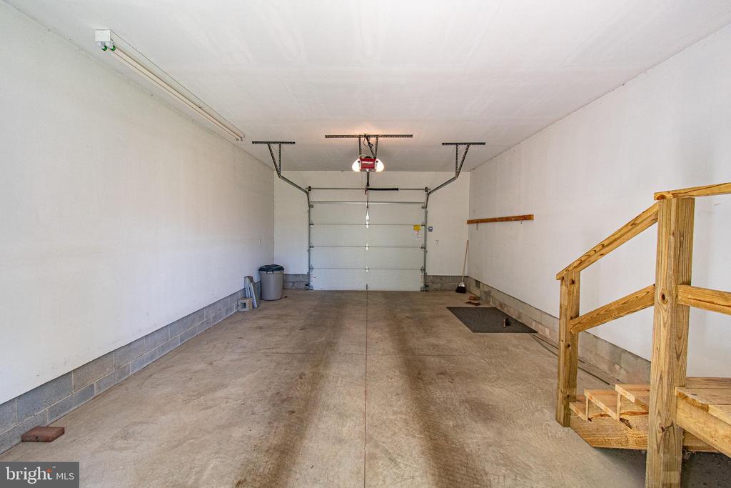 3824 SEYMOUR DRIVE