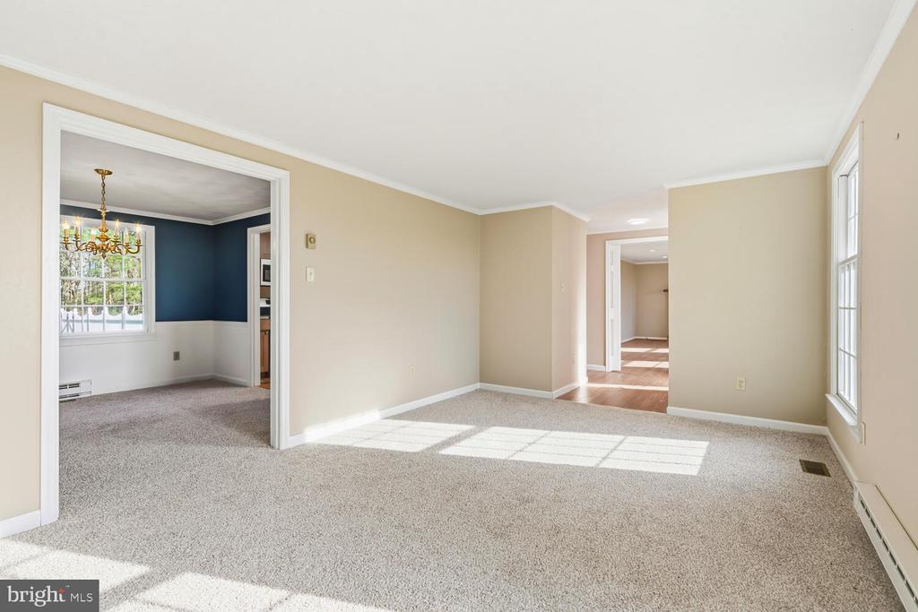 10118 HINERS LANE