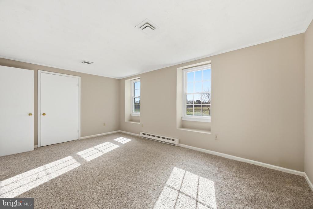 10118 HINERS LANE