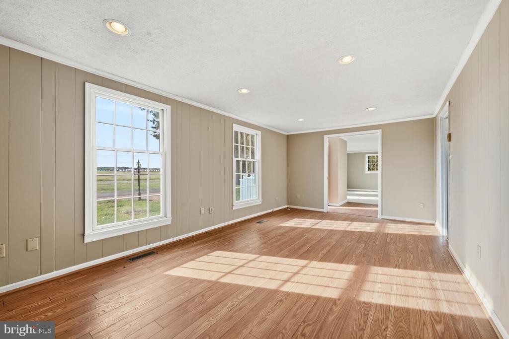 10118 HINERS LANE