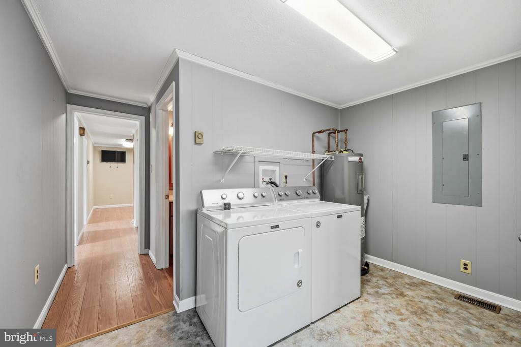 10118 HINERS LANE